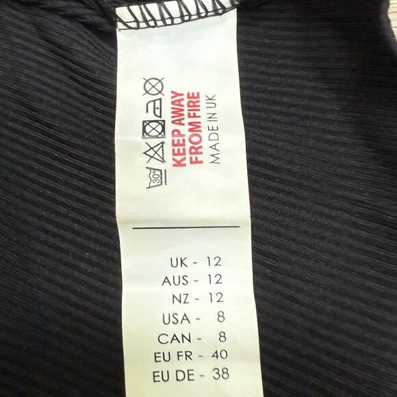 Nasty Gal Long Sleeve Crop Top Black Size Medium (8) Ribbed Ruffle Hem Stretch - Picture 9 of 10